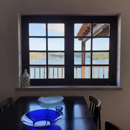 House By The - Casa Da Eira