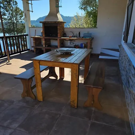 בית נופש House By The - Casa Da Eira