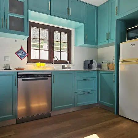 House By The - Casa Da Eira * Trisio