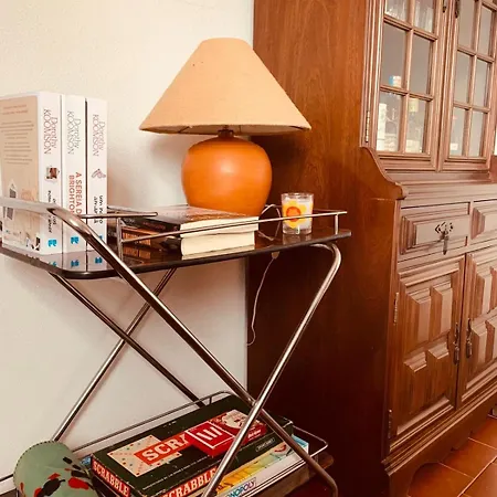 בית נופש House By The - Casa Da Eira Trisio