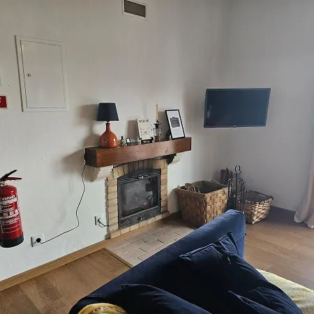 House By The - Casa Da Eira