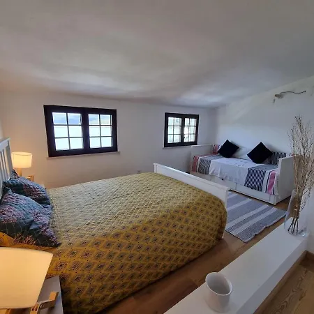 בית נופש House By The - Casa Da Eira