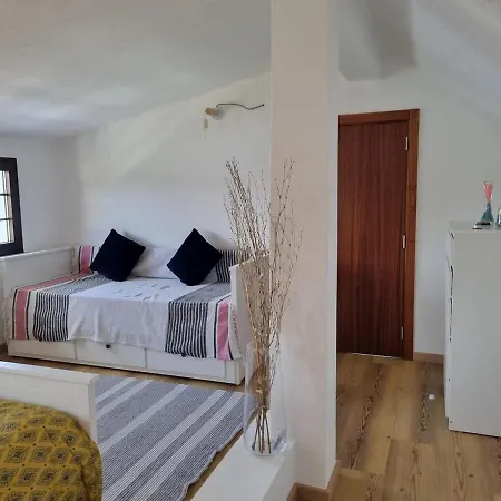 House By The - Casa Da Eira Trisio