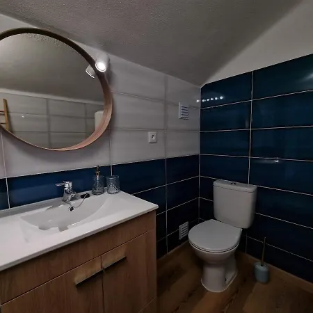 House By The - Casa Da Eira בית נופש