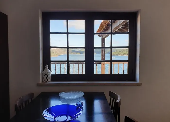 House By The - Casa Da Eira