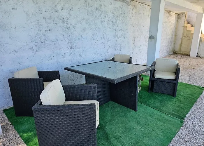 House By The - Casa Da Eira