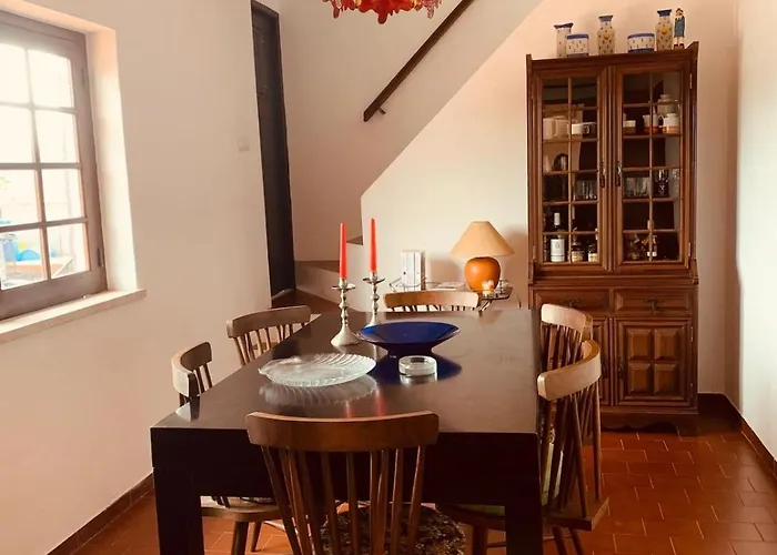 House By The - Casa Da Eira 別荘