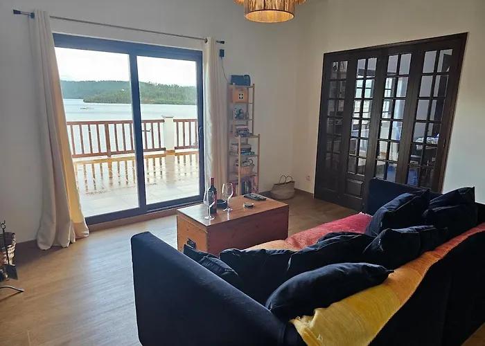 別荘 House By The - Casa Da Eira Trisio